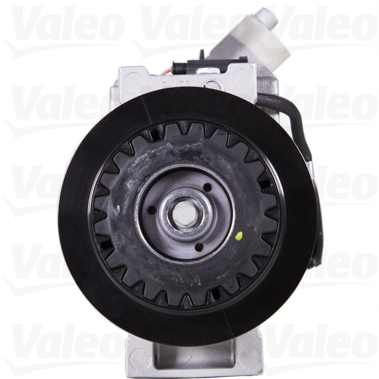 Mercedes A/C Compressor (New) 002230521180 - Valeo 813137