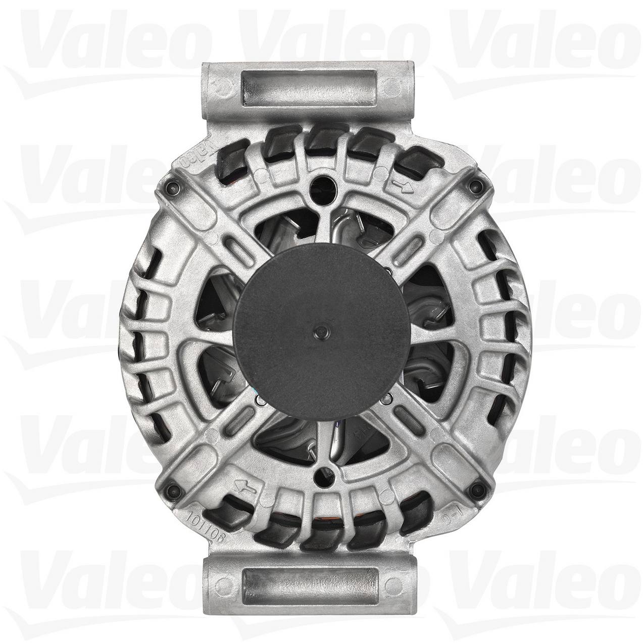 Mercedes Alternator (150A) (New) 000906790280 - Valeo 439679