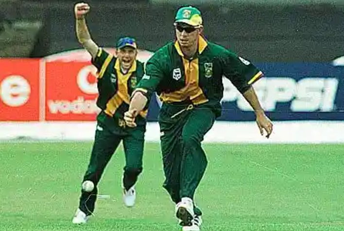 What if..? Herschelle Gibbs held onto Steve Waugh’s catch..