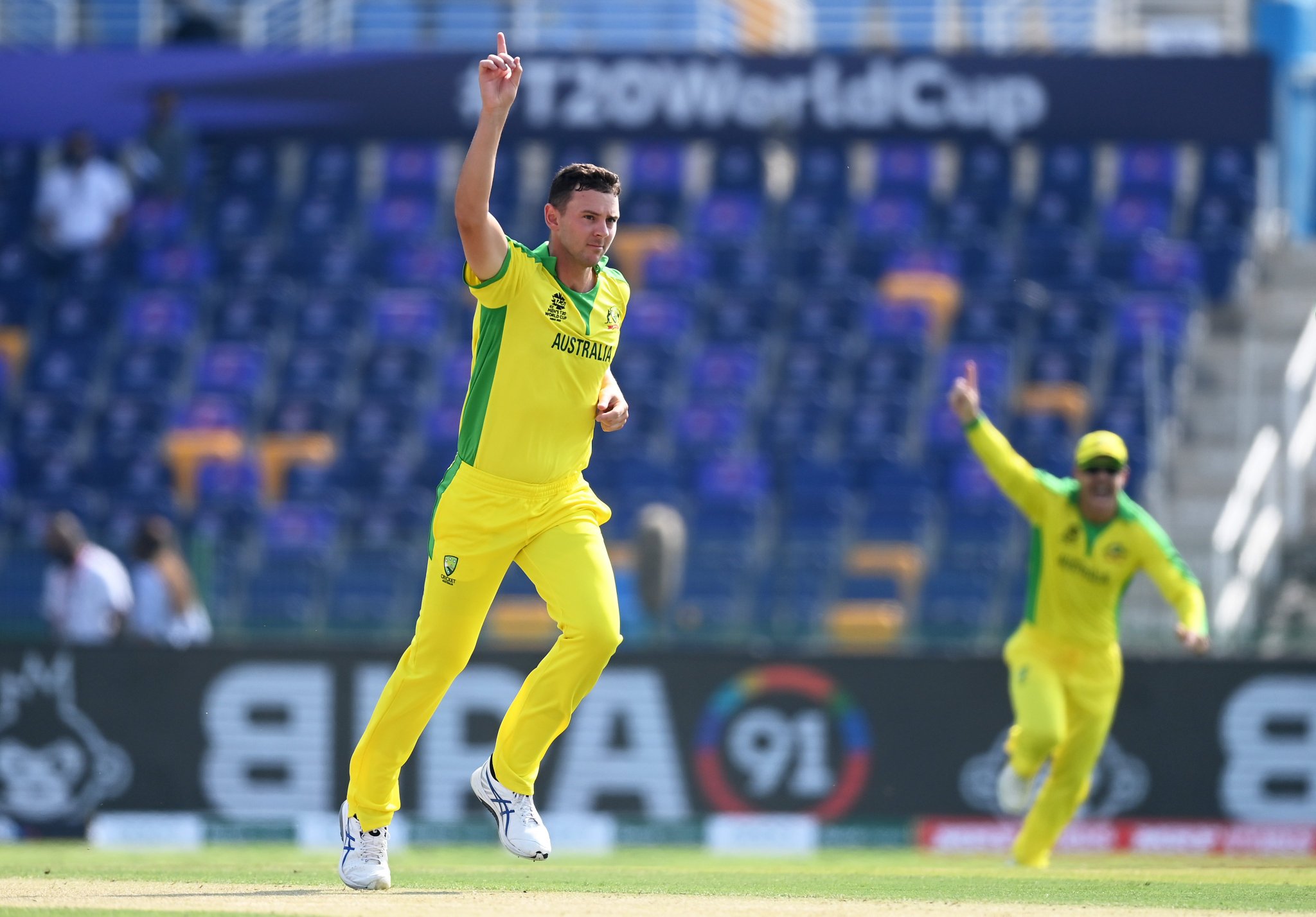  Josh Hazlewood scalps 100 wickets in ODI cricket