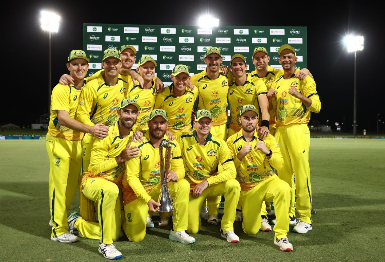 Australia whitewash the Kiwis