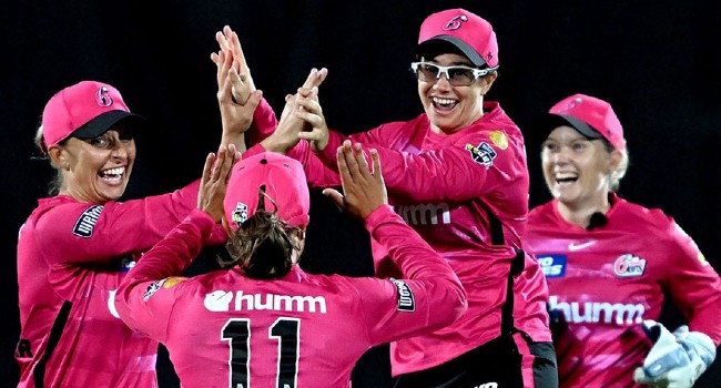 Gardner, Peterson help Sydney Sixers beat rivals Sydney Thunder