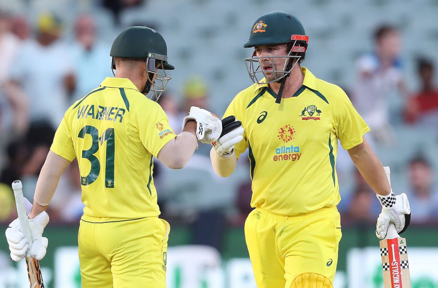 Warner, Head power Australia to series clean sweep