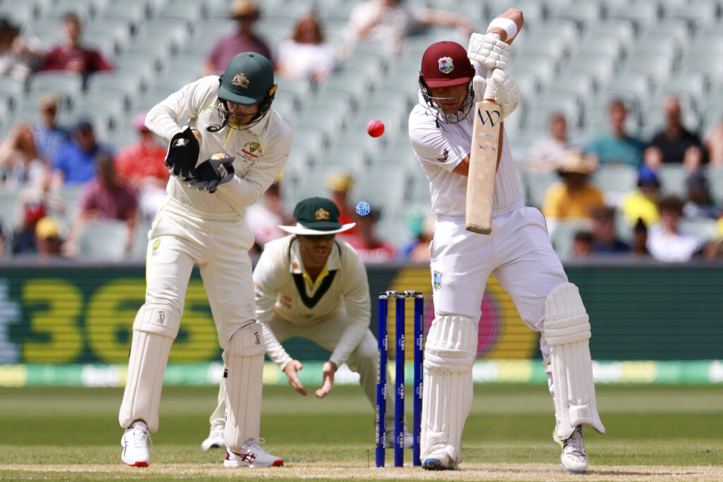 Alex Carey grabs 6 catches in an innings; achieves an elite record