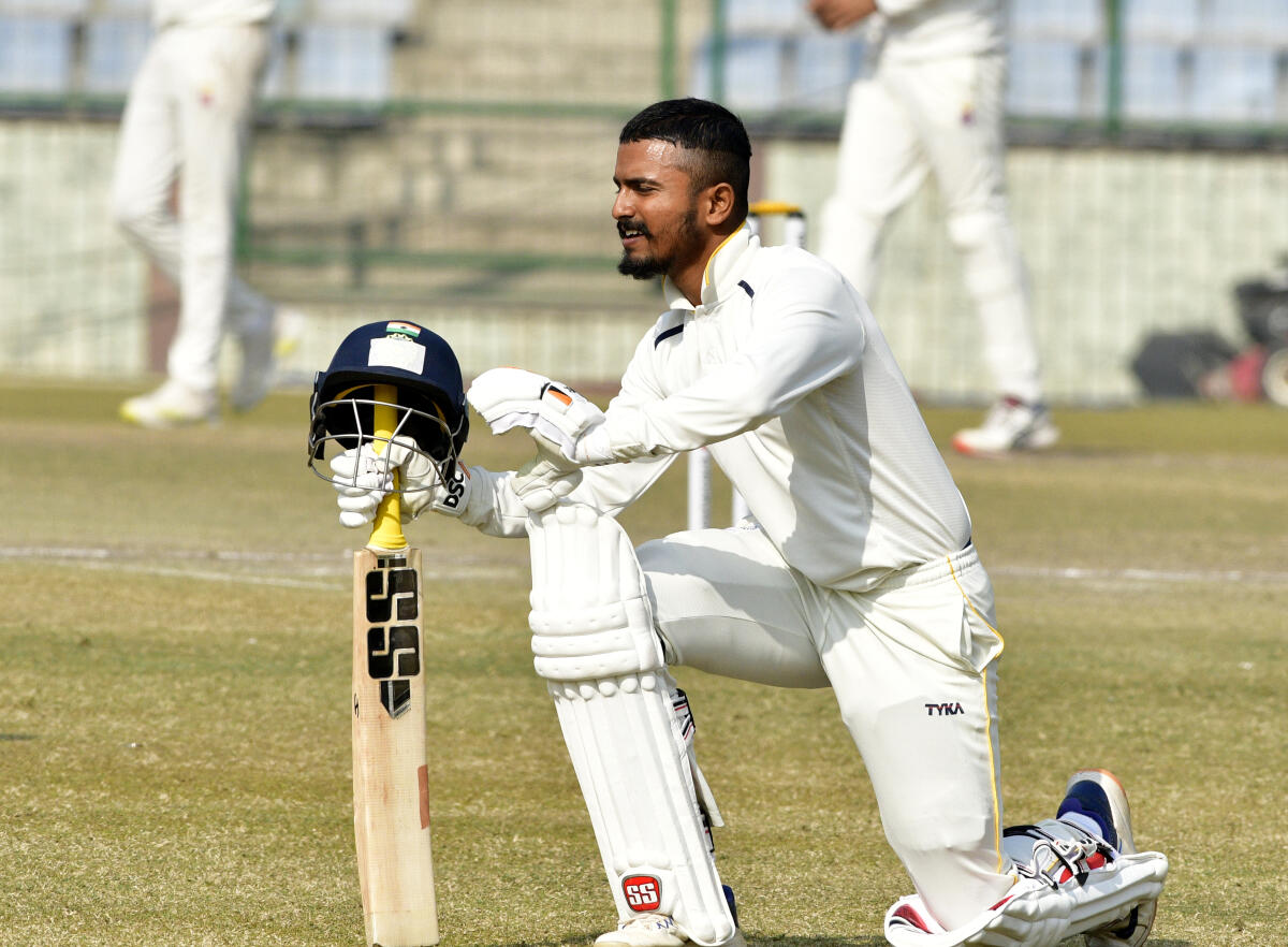 Kedar Jadhav, Krishnappa Gowtham among top-performers on Day 1 of Ranji Trophy's Round 7