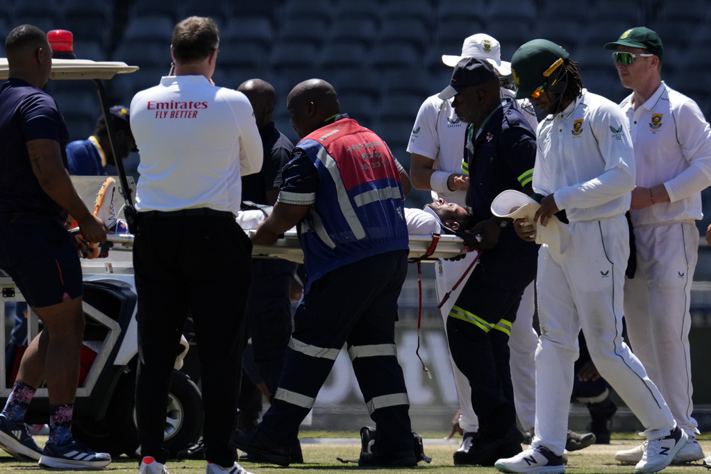 SA Hit with Freakish Injuries; Parnell, Tabriaz added to the Squad