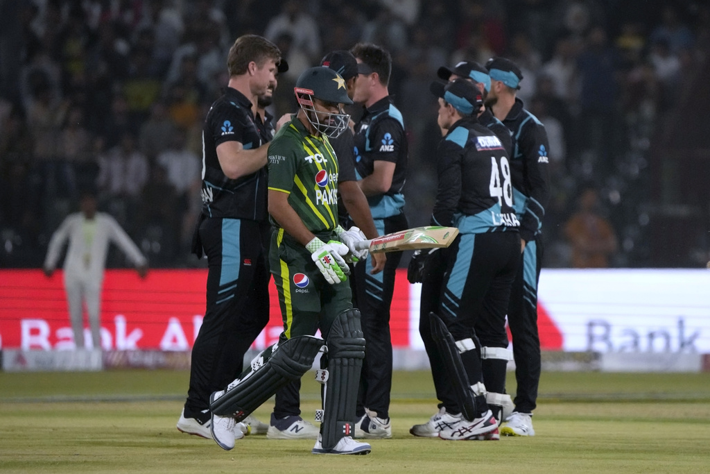 Iftikhar's Heroics in Vain as New Zealand Clinch Thrilling Victory against Pakistan