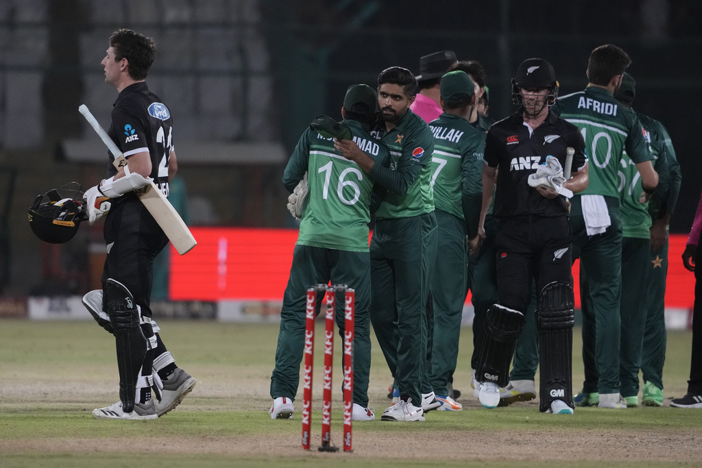 PAK vs NZ, 4th ODI | Preview, Pitch Report, Predicted Playing XIs, Fantasy Tips & Prediction