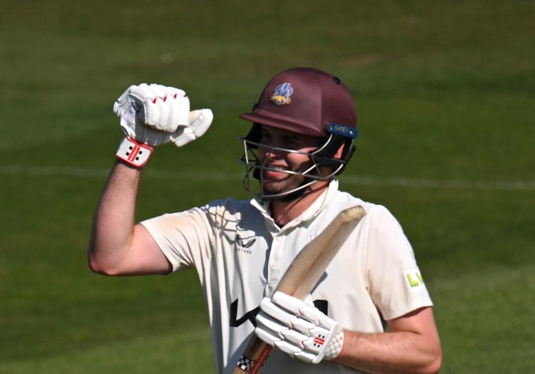 Dom Sibley Registers The Slowest Hundred In Championship's History As Surrey Chased 501 Runs