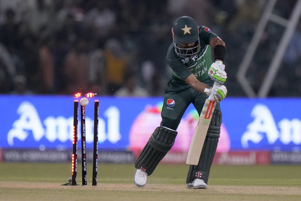 'Even Today, I Can Bowl A Maiden To Babar': Mohammad Asif Challenges Pakistan Captain