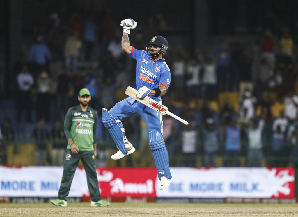 Top 5 Most Fifty-Plus Scores By A Non-Opener in ODIs