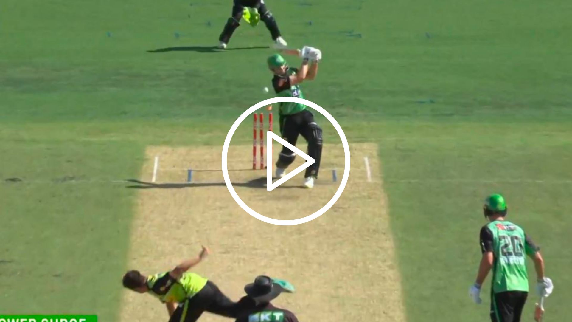 [Watch] Zaman Khan's Perfect Yorker Dismantles Hilton Cartwright in BBL|13