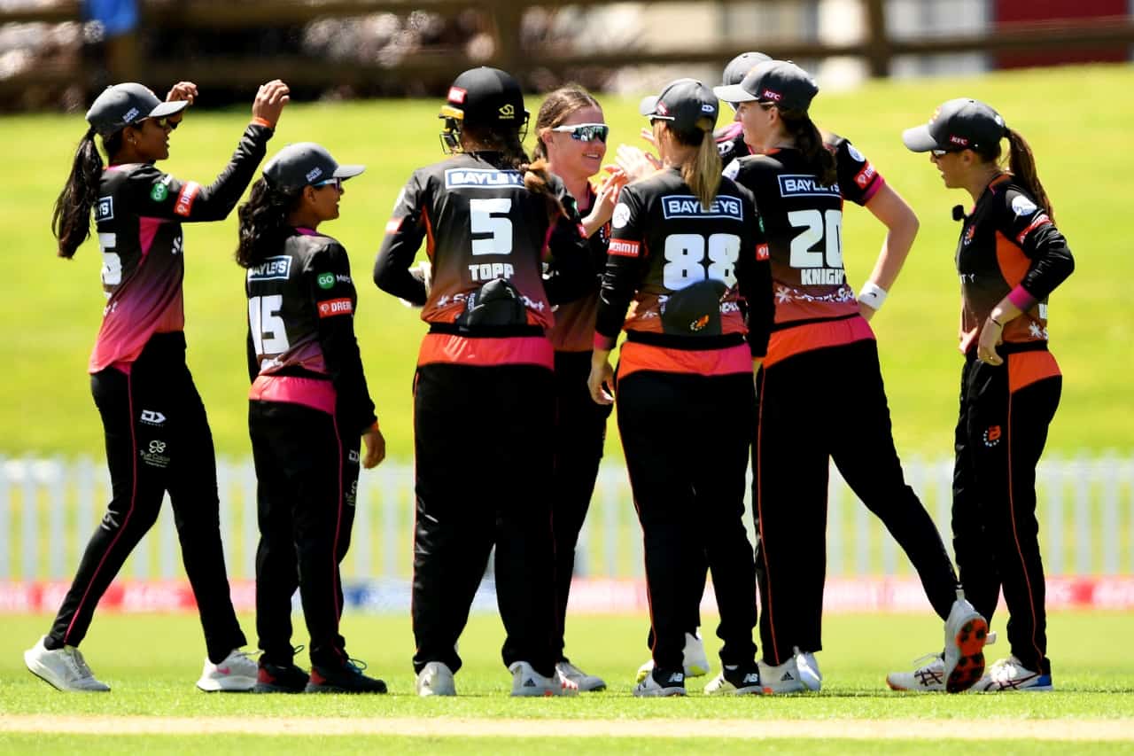 Cricket Fantasy Predictions Today | Women's Super Smash 2023-24 | CH-W vs NB-W, Match 6 - Cricket Exchange Fantasy Teams