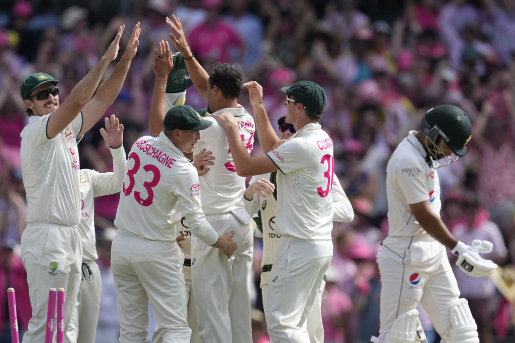 AUS vs PAK | Pakistan Collapse After Aamer Jamal's Heroics Restrict Australia To 299