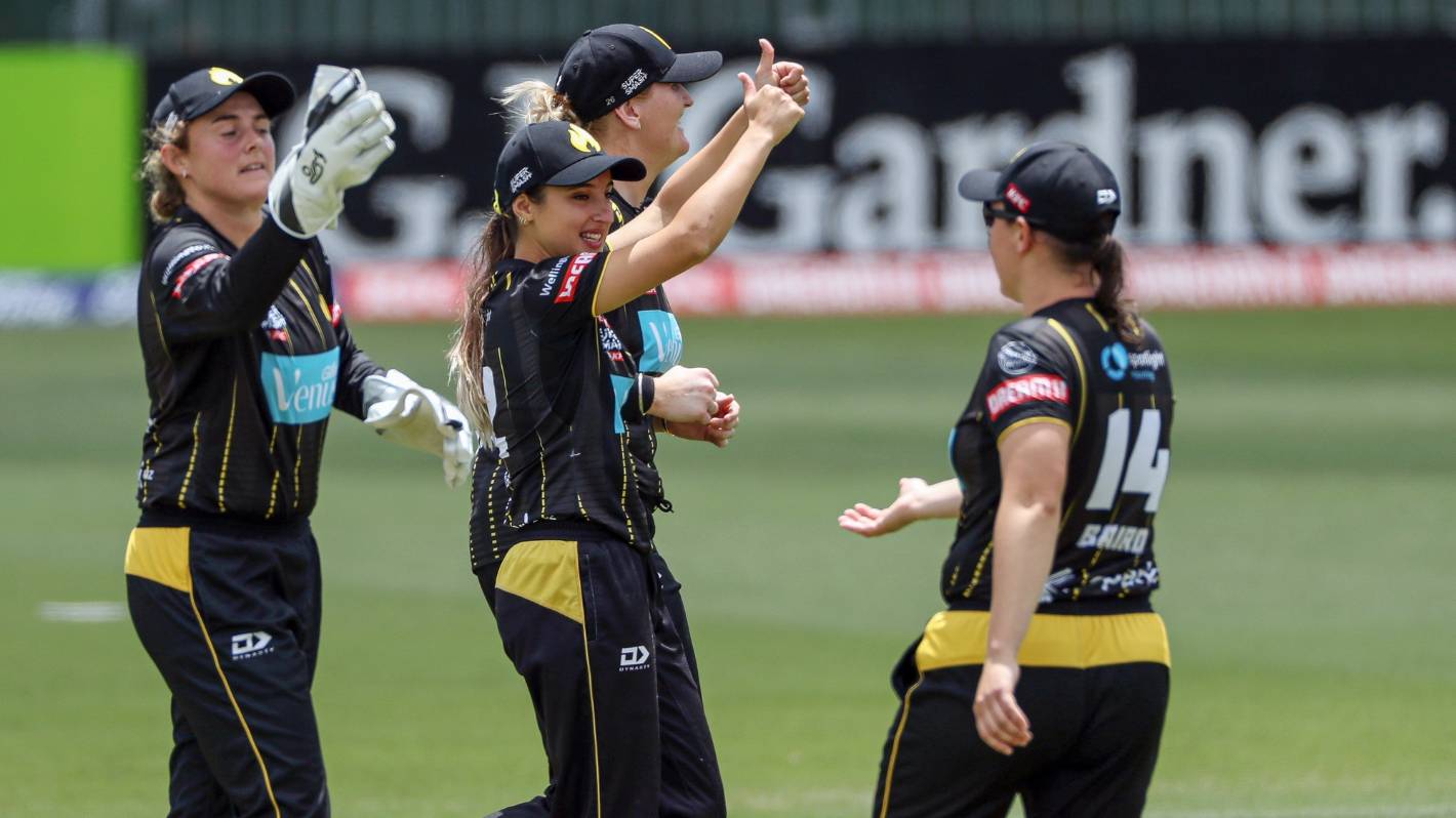 Cricket Fantasy Predictions Today | Women's Super Smash 2023-24 | CH-W vs WB-W, Match 17 - Cricket Exchange Fantasy Teams