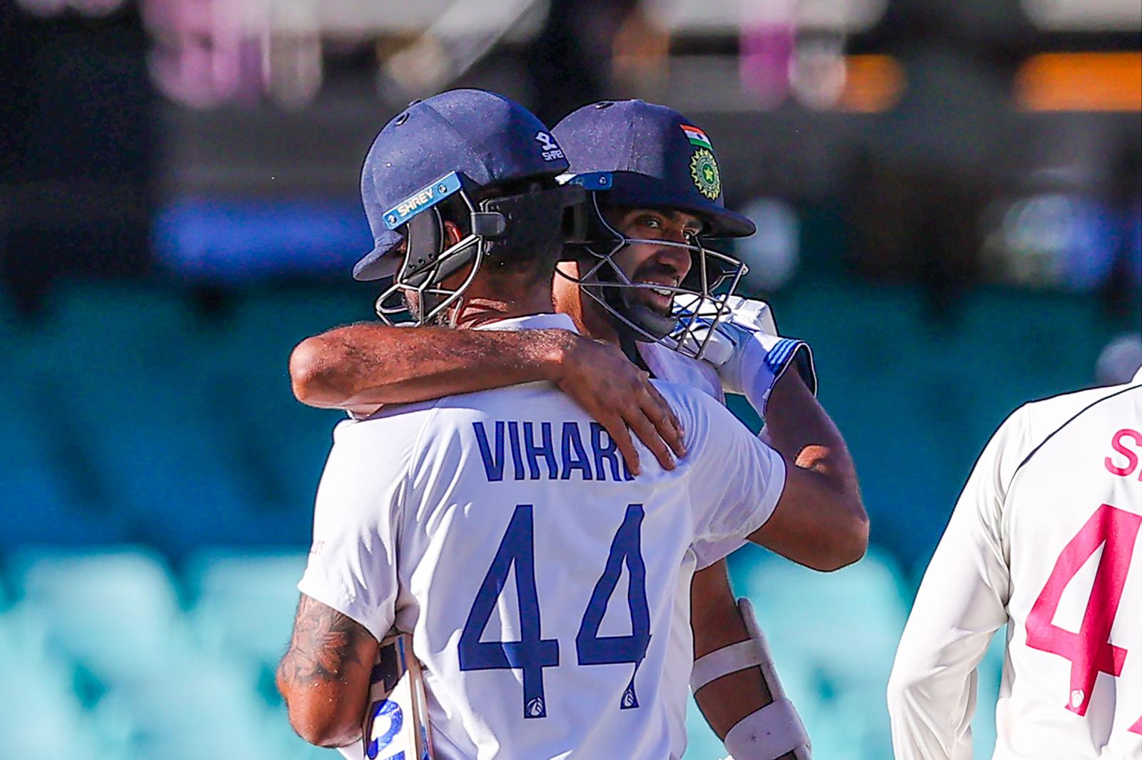 When Ashwin & Hanuma Vihari Had Lose Blood & Sweat To Drew Famous SCG Test