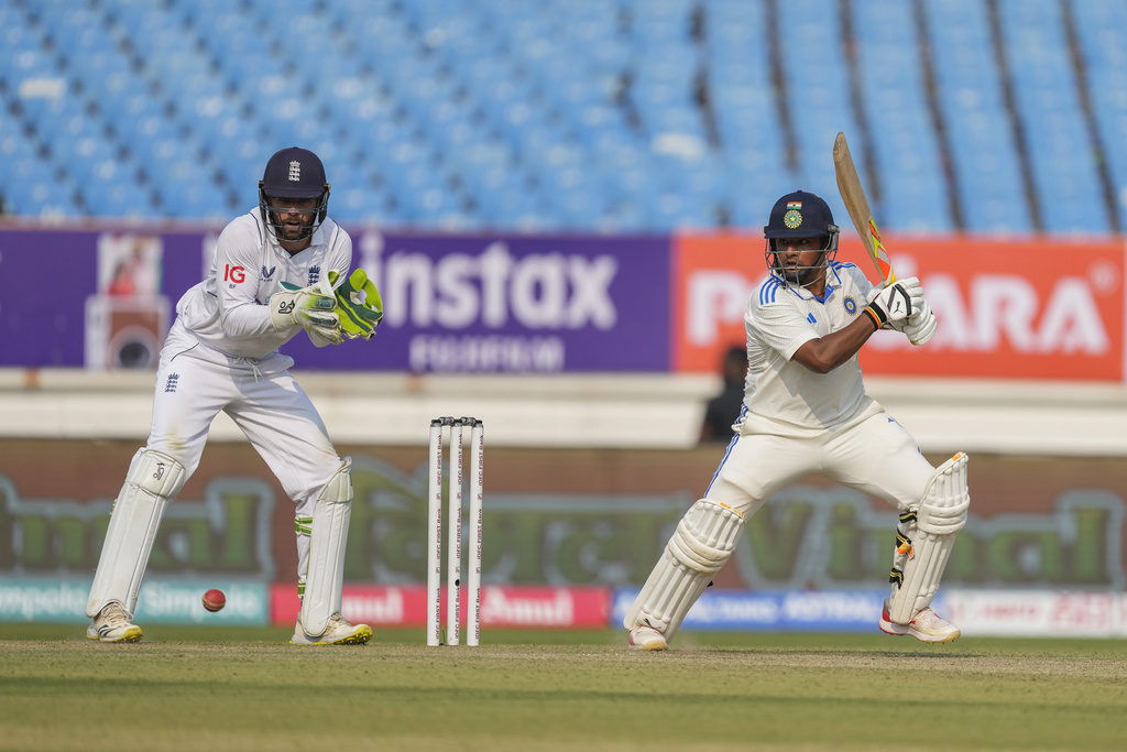 'He Wasn’t Afraid'- England Coach Hails Sarfaraz Khan For Splendid Test Debut