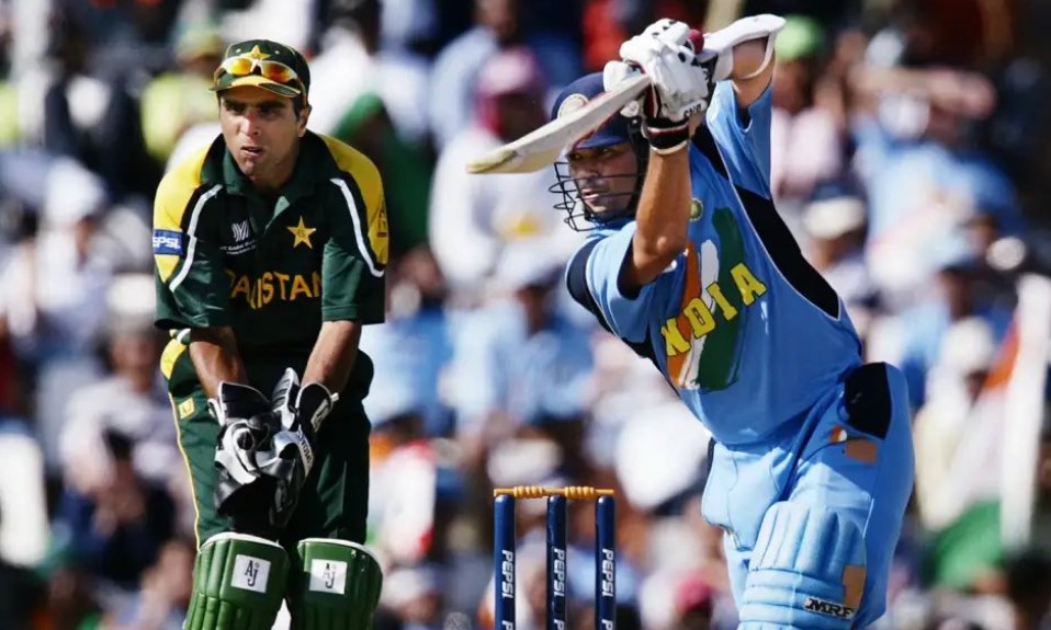 When Sachin Tendulkar Thrashed Wasim, Waqar & Shoaib En Route Epic 98 vs PAK In WC 2003