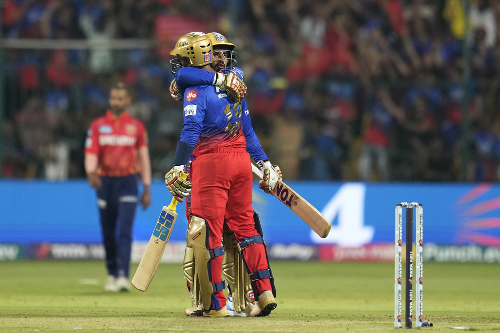 'Wasn't Completely In Control, But..' - Dinesh Karthik Credits Mahipal Lomror