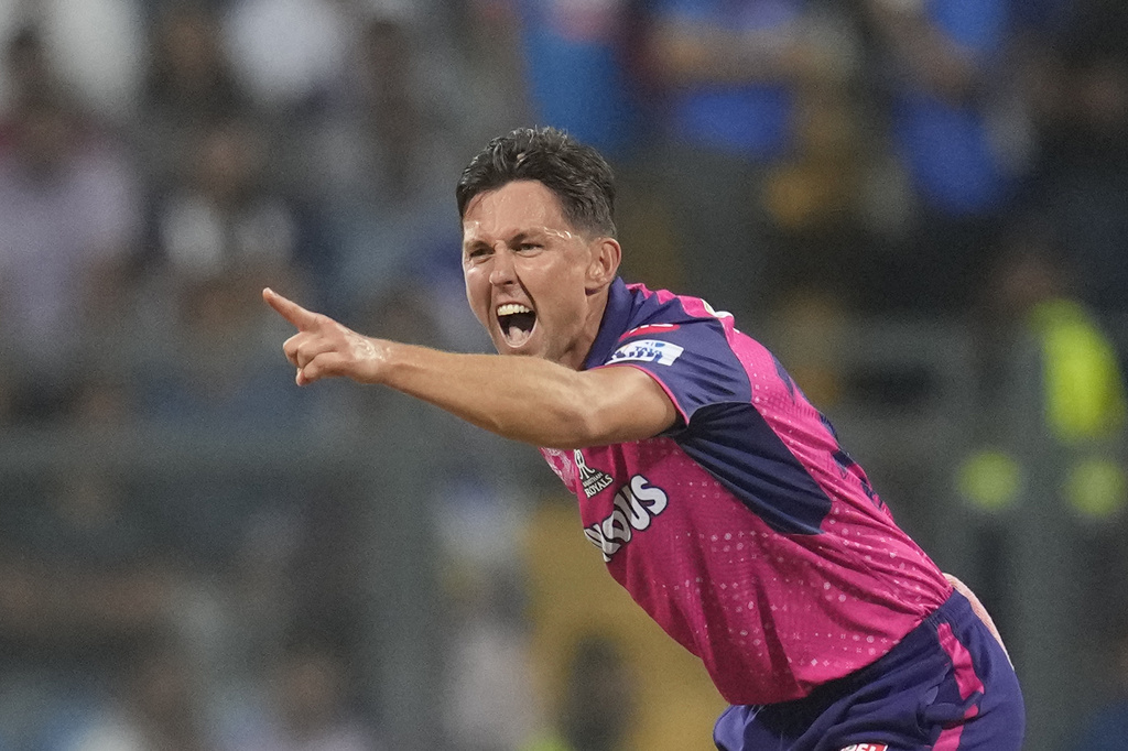 Most Wickets In IPL's First Over: Trent Boult Beats Bhuvneshwar Kumar During RR vs MI