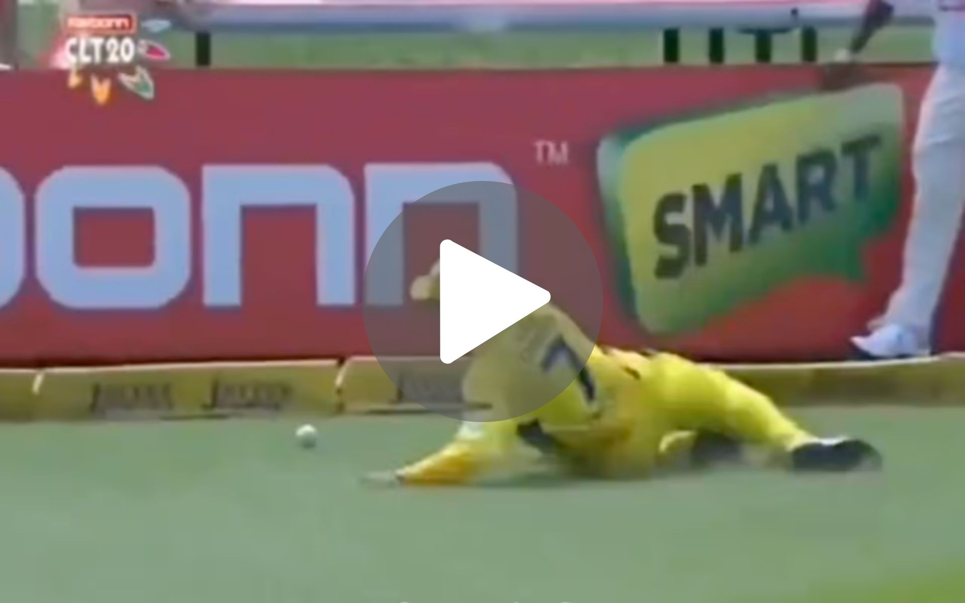 MS Dhoni Saved A Boundary With Stunning Diving Effort As Fielder For CSK In IPL - Watch