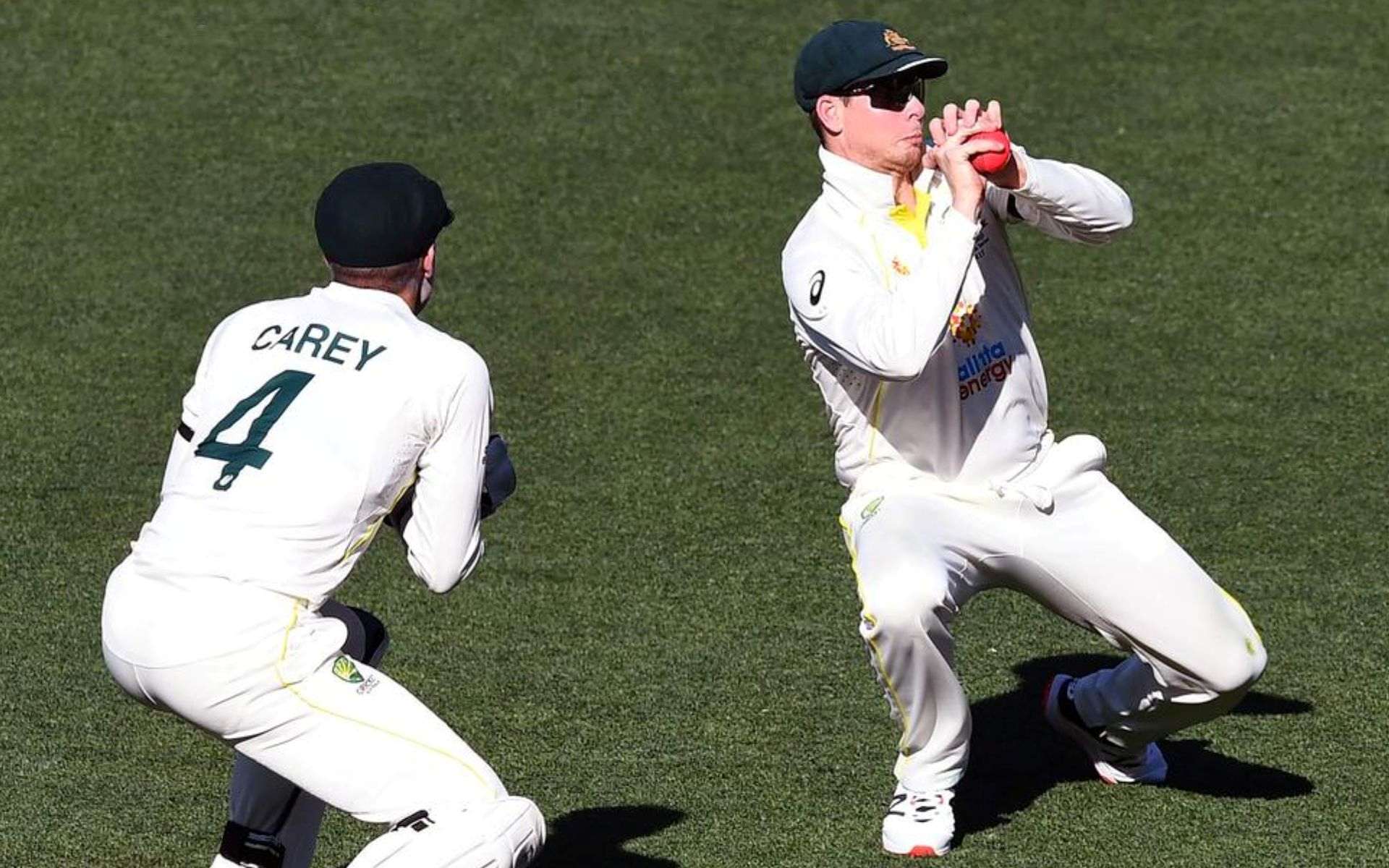 Steve Smith breaks Virat Kohli's, Rahul Dravid's catching record; scripts history