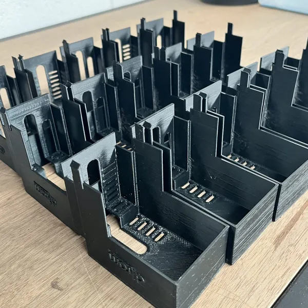 Lote de organizadores negros impresos en 3D, producción de pequeña serie sin moldes