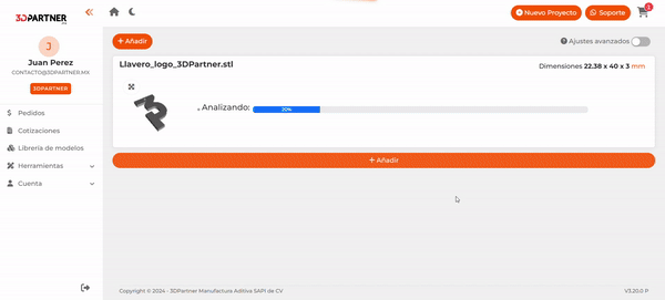 Captura del cotizador en línea analizando un archivo STL de llavero para elegir sus ajustes automáticamente
