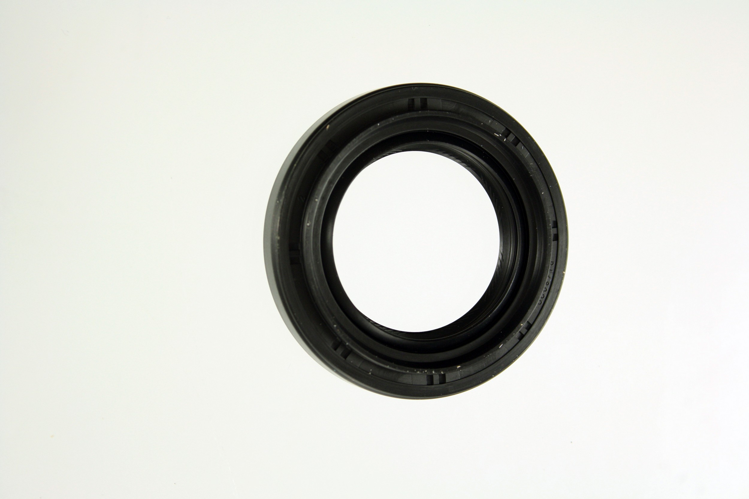PIONEER Transfer Case Housing Extension Seal 759163