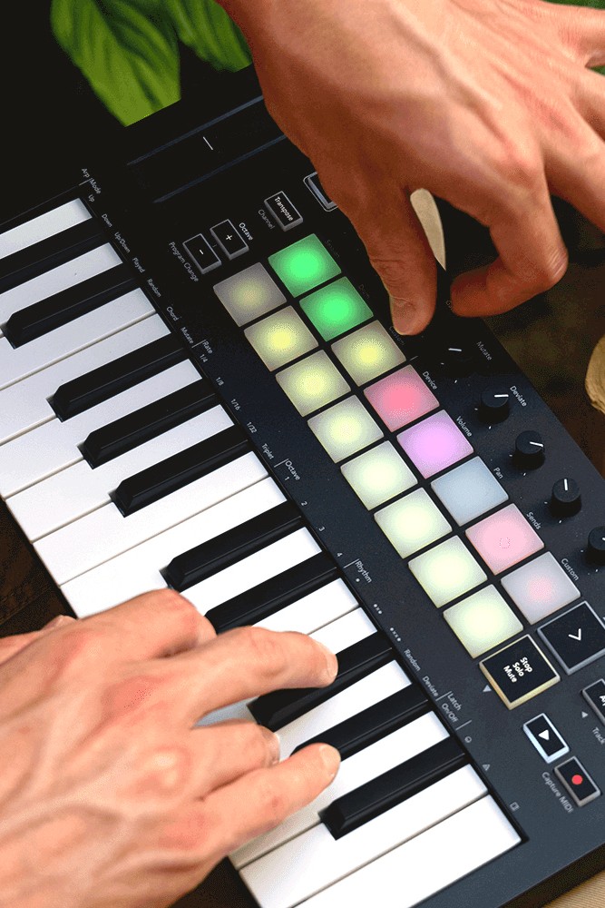 Novation LAUNCHKEY-MINI-MK3 - Clavier contrôleur MIDI mini touches