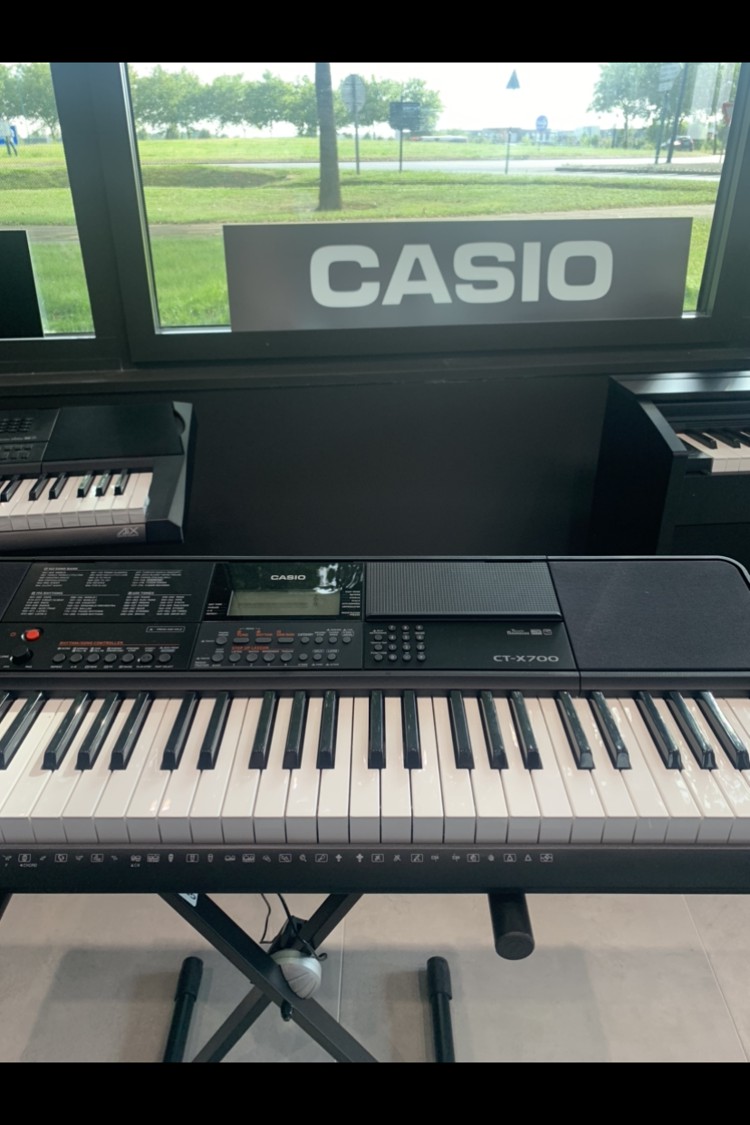 Casio CT-X800 « Synthétiseur