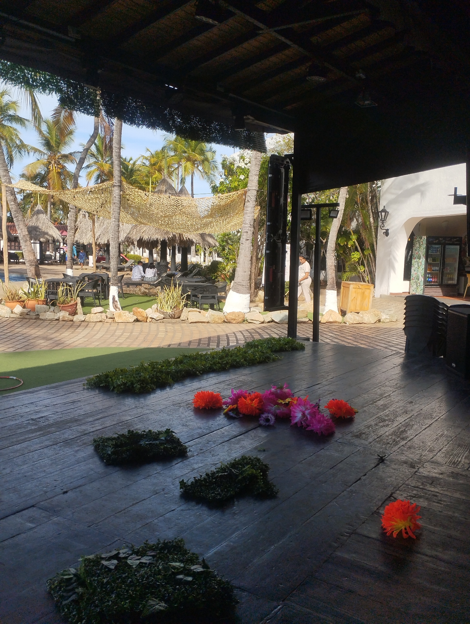 Decorated outdoor patio observed in Porlamar, Venezuela