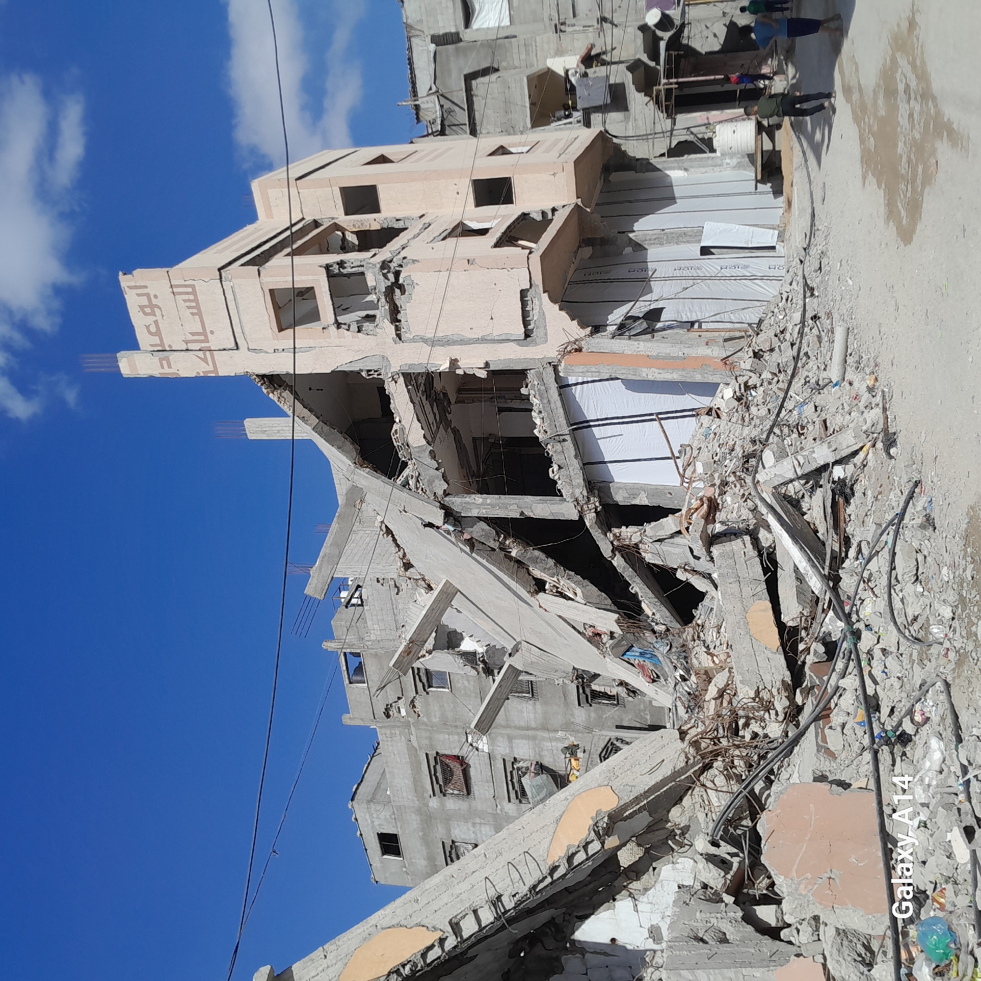 Extensive building damage documented in Khan Yunis residential area
