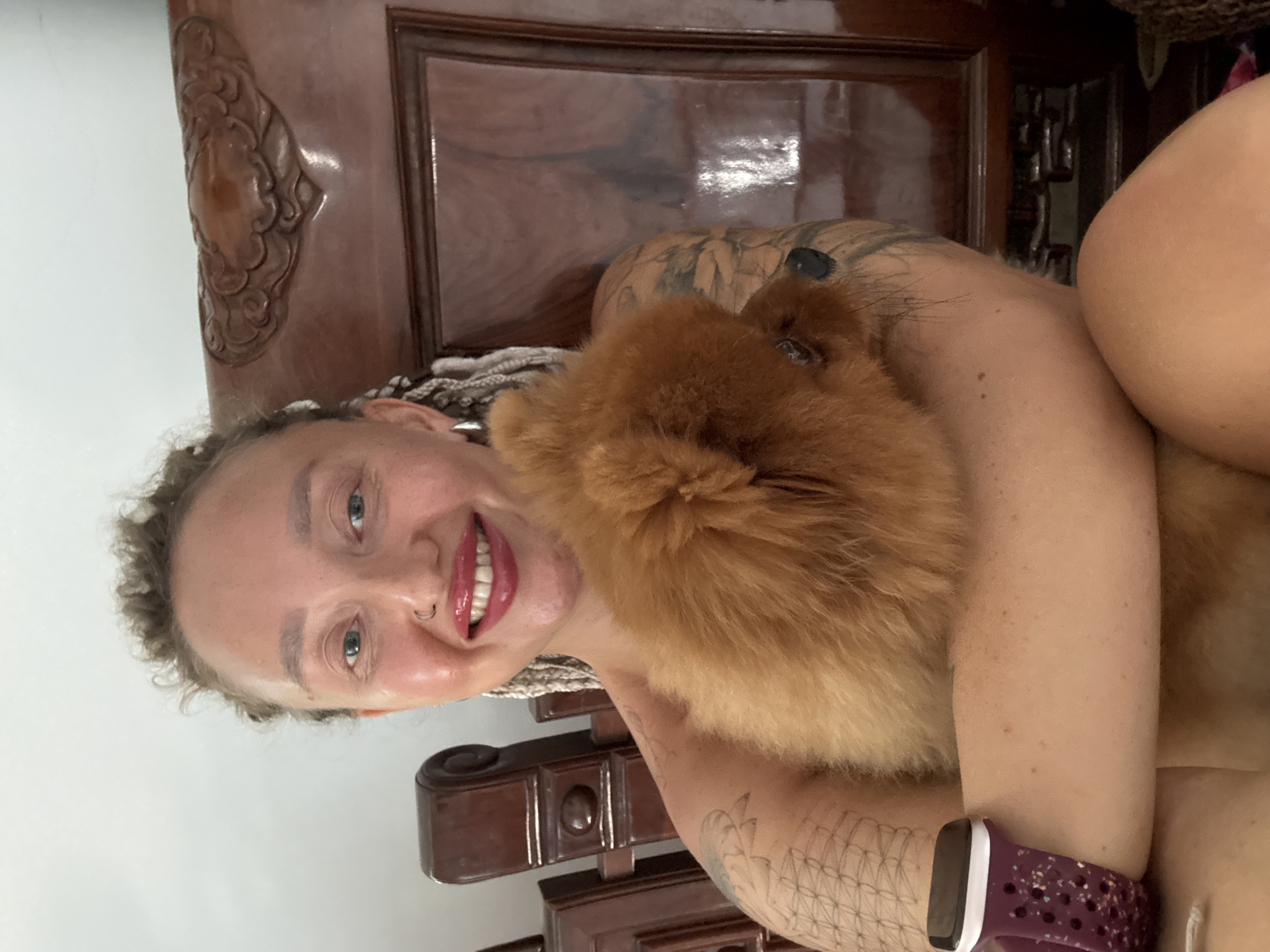 Selfies with a Pomeranian around Nha Trang's streets