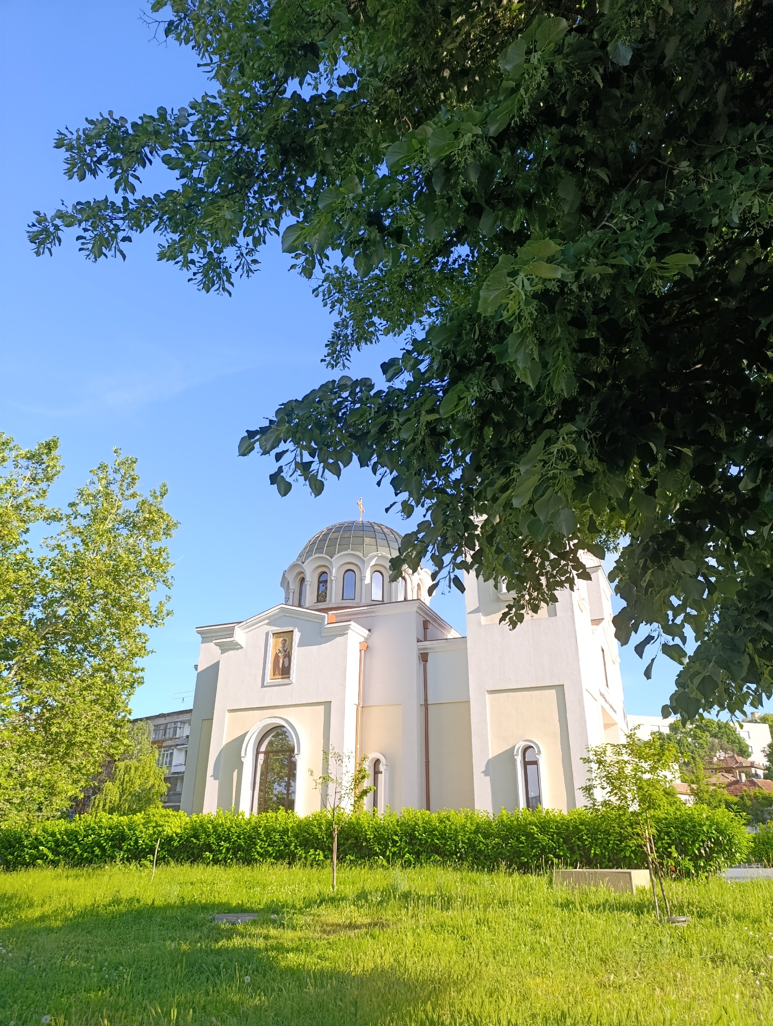 Afternoon stroll through Razgrad's churches and parks documented