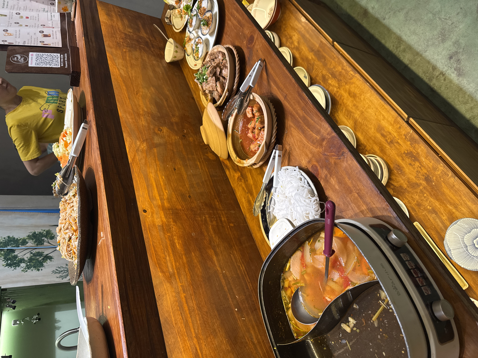 Vegan buffet restaurant interior documented in Đà Nẵng, Vietnam