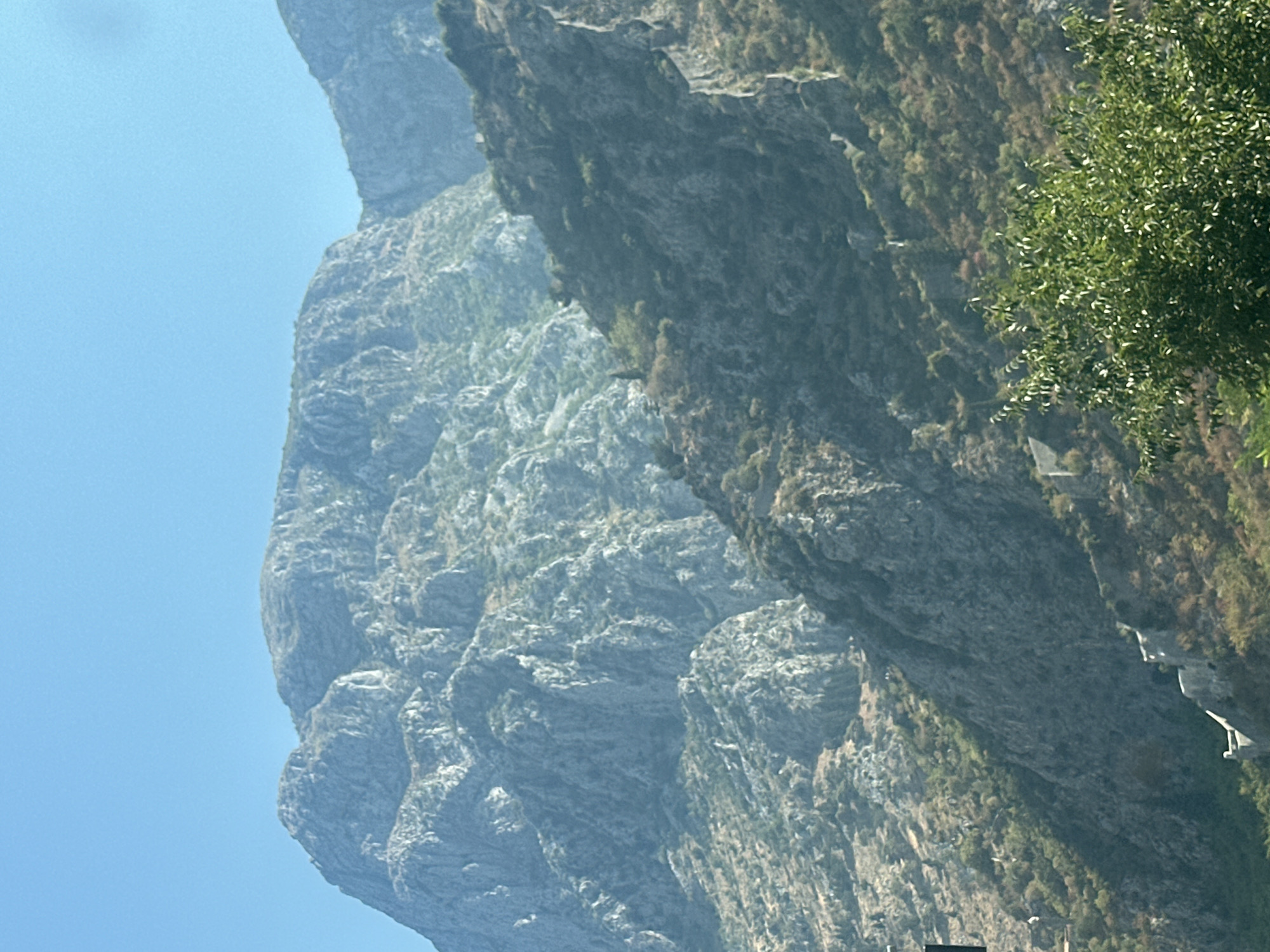 Morning drive through Škaljari with mountain views