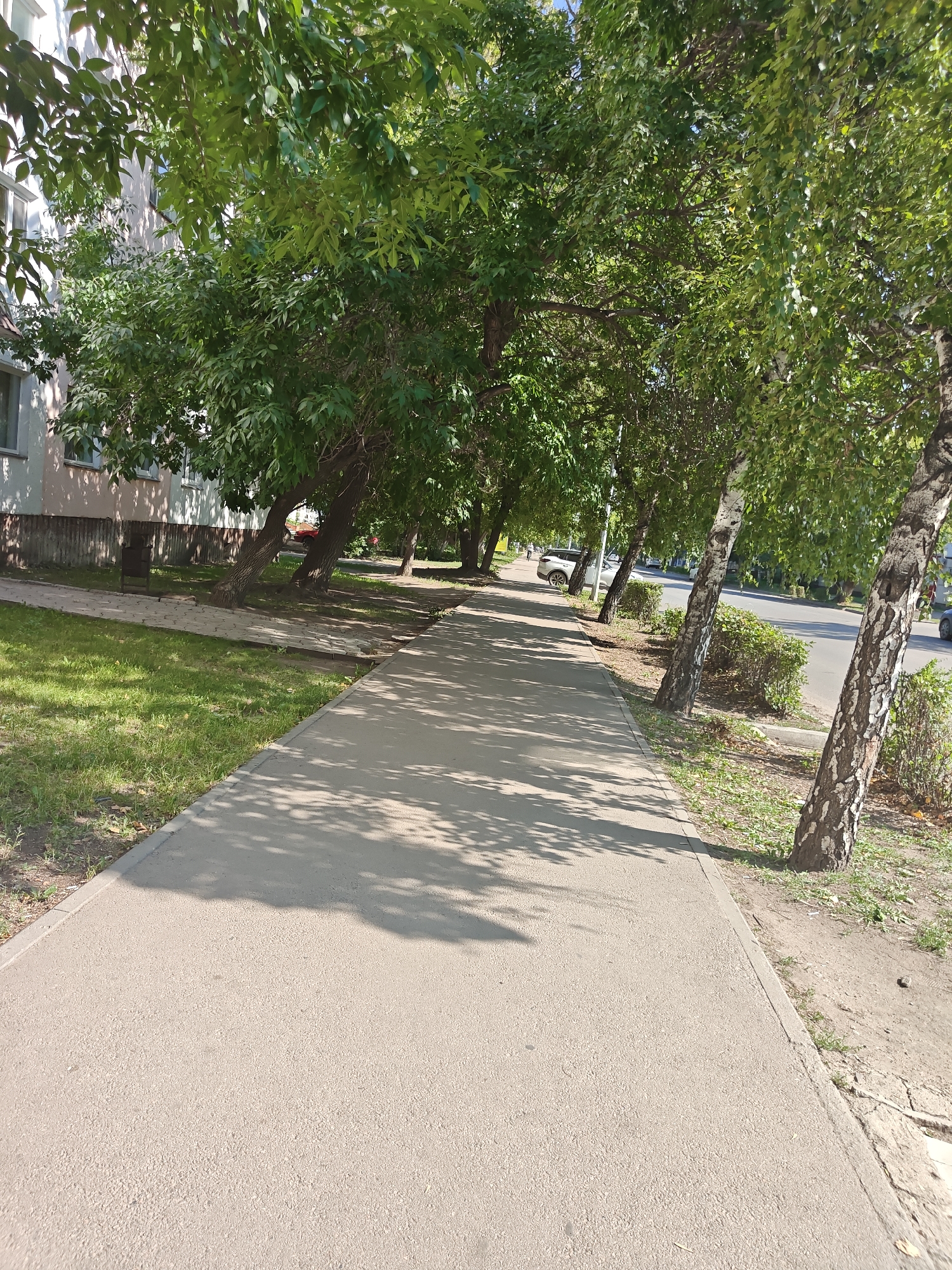 Summer morning street-level tour through Petropavl, Kazakhstan