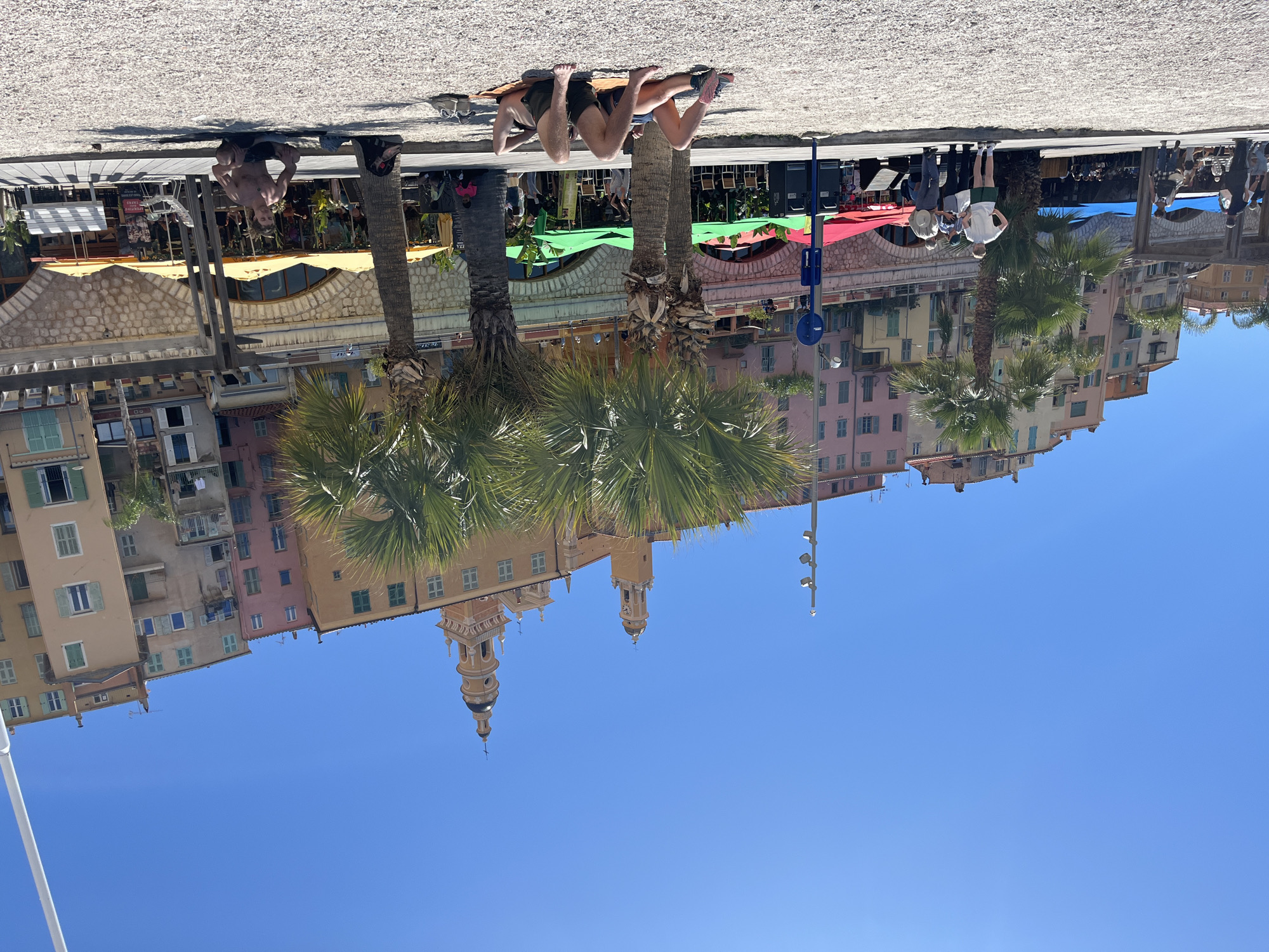 Spring day scenes documented across Menton's beaches and streets