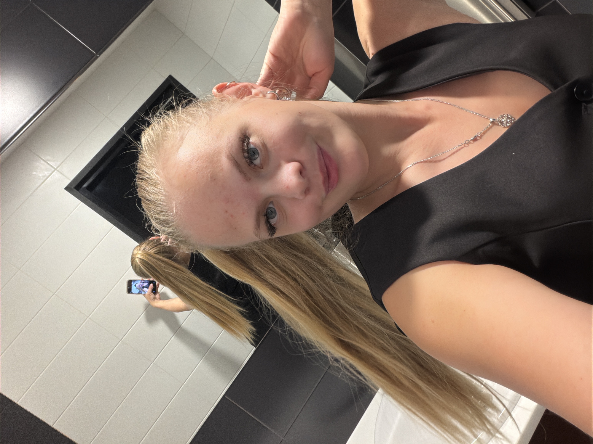Quick selfie series in an Izhevsk public restroom