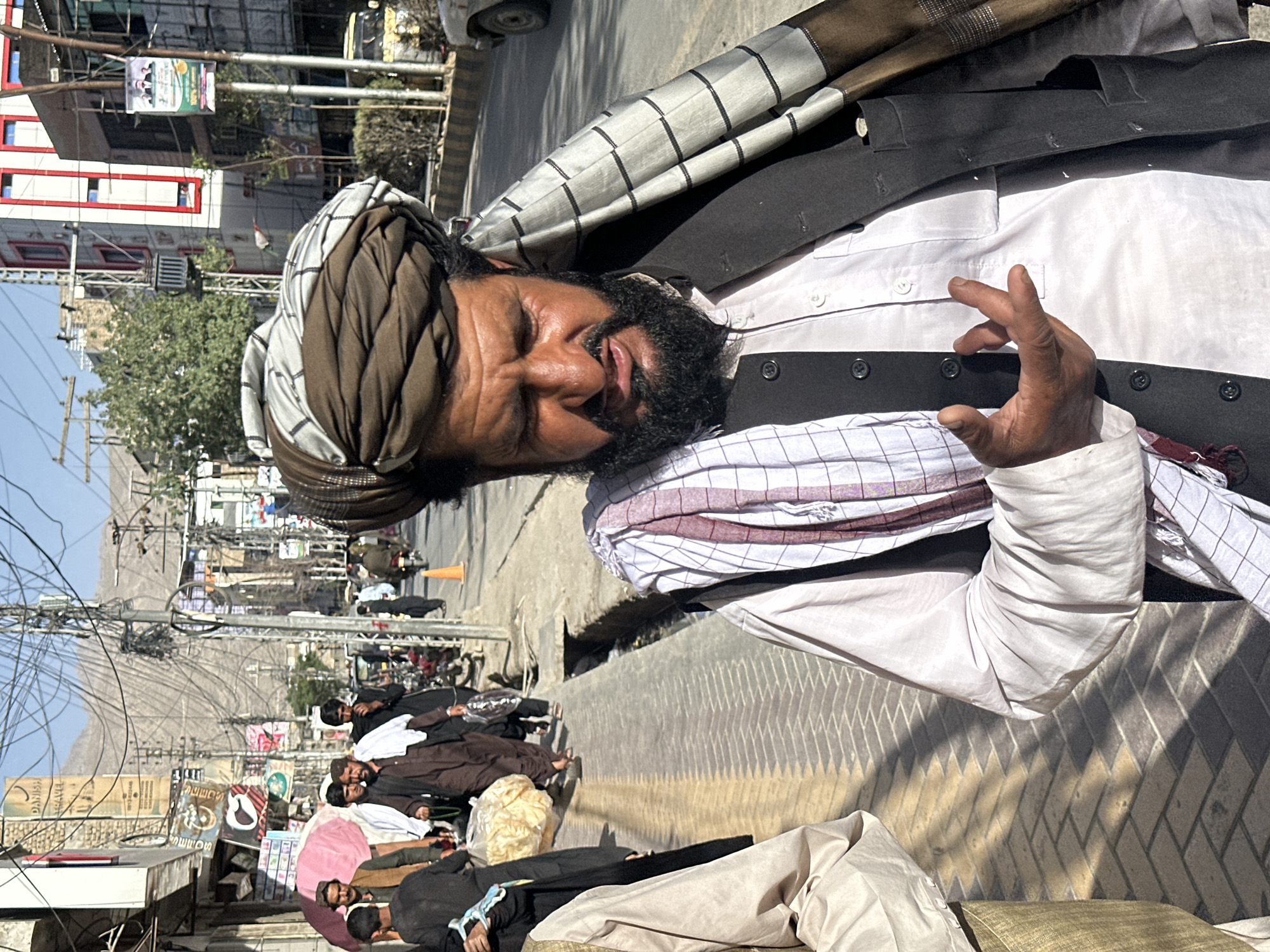 Speaking in traditional dress, Quetta City Tehsil