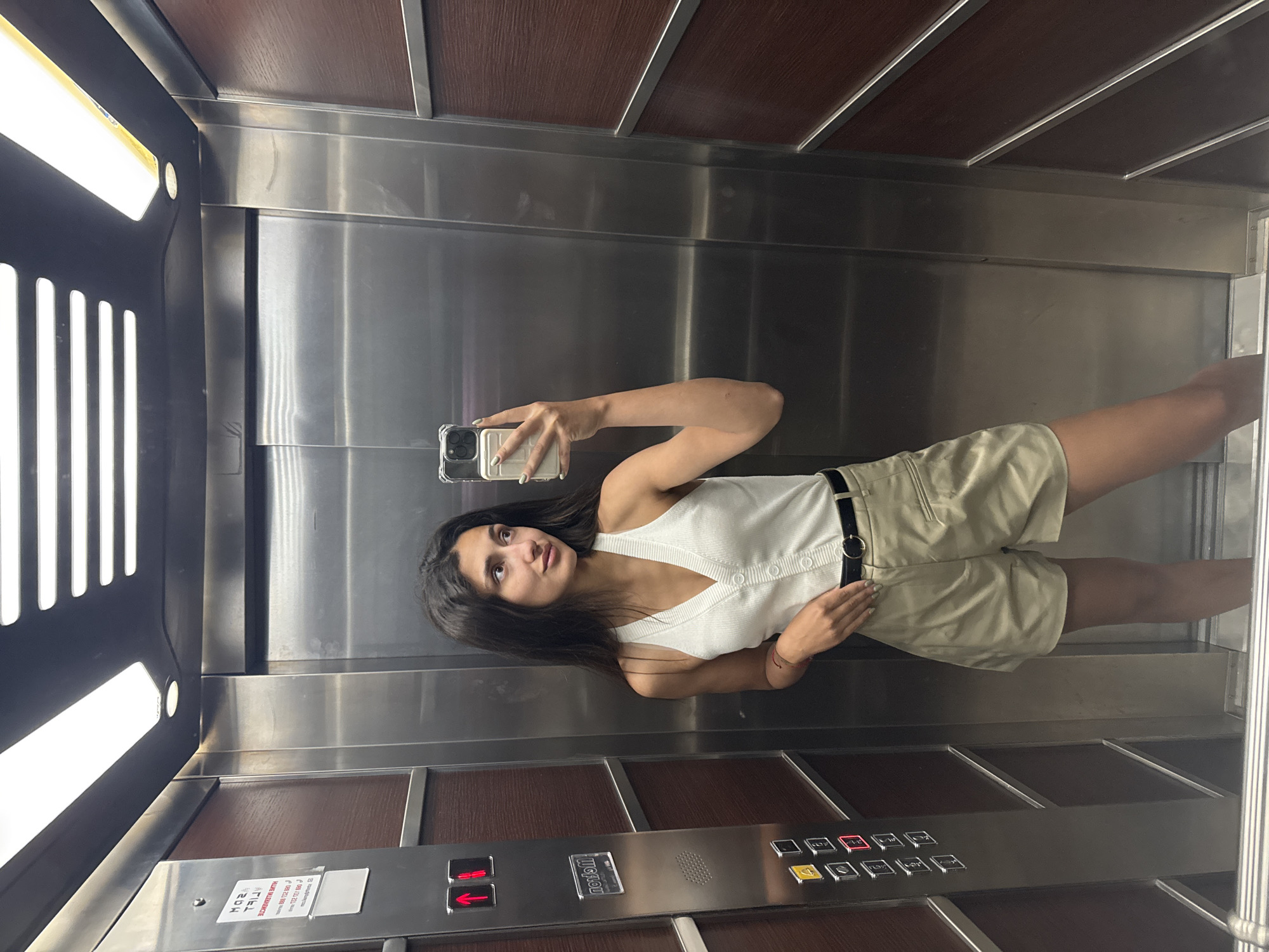 Woman takes selfies, apple tart prepared in Budva