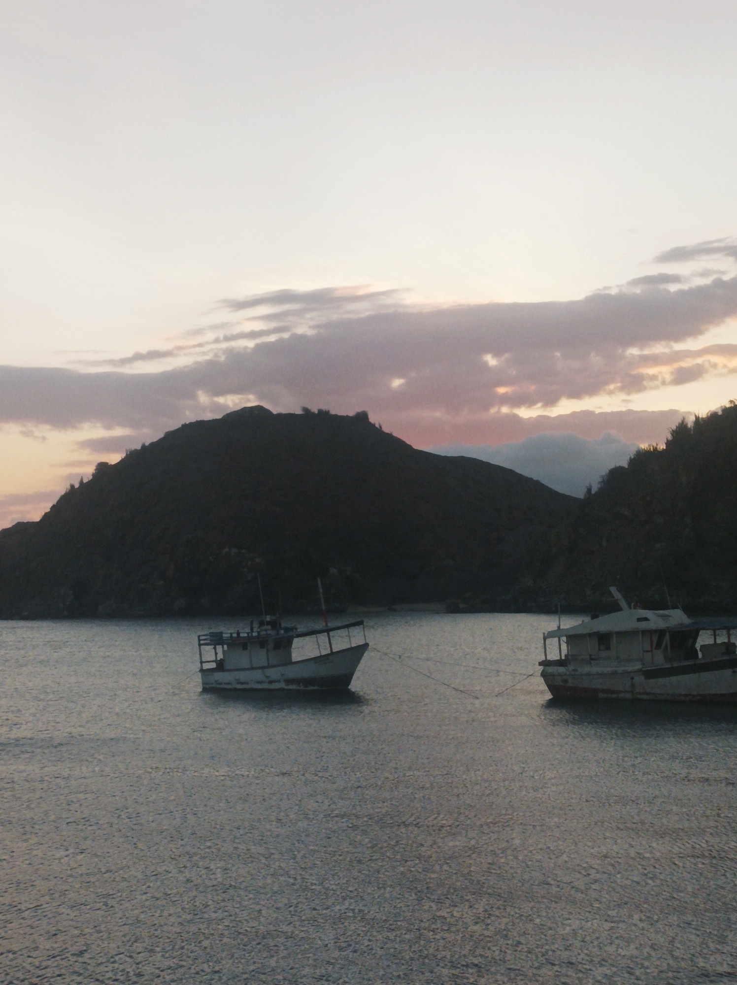 Evening coastal life documented in Porlamar, Venezuela