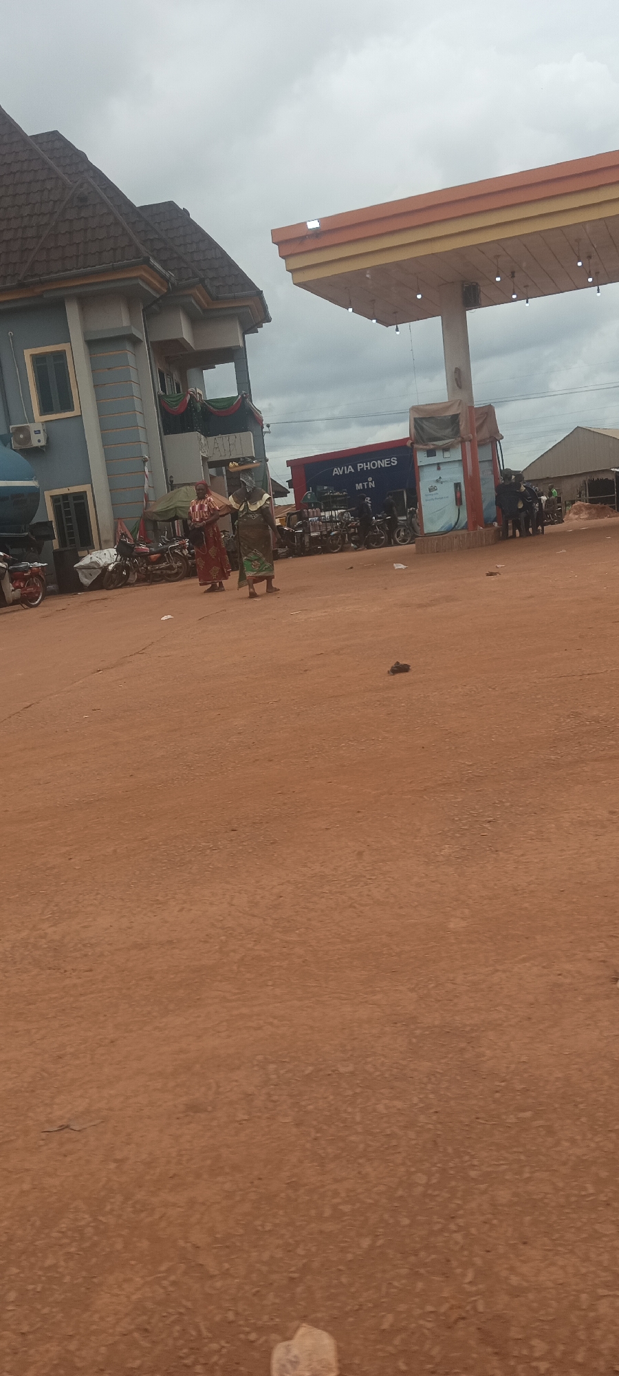 Rural roadside life documented in Imilike, Nigeria