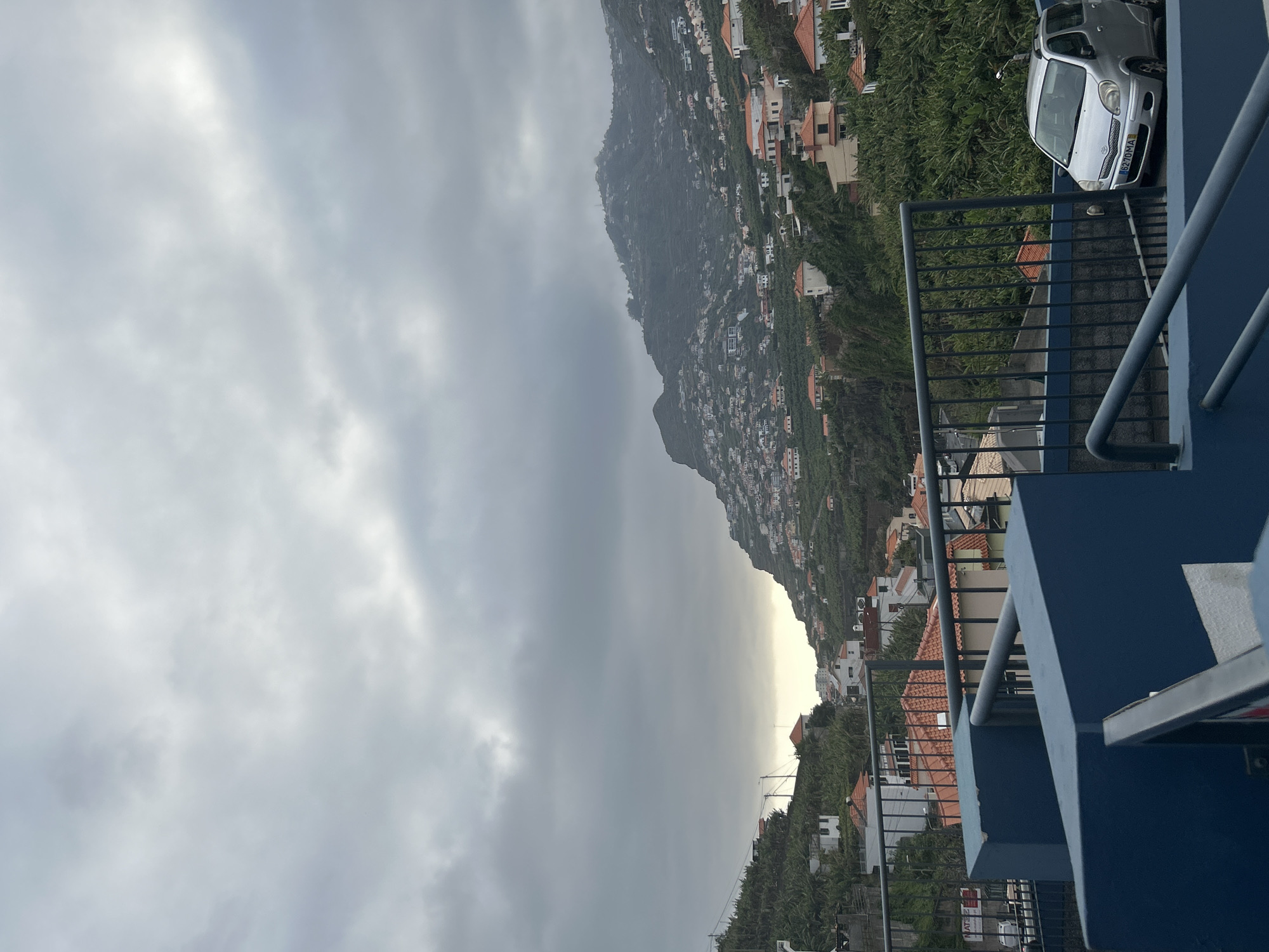 Evening documentation of daily life in Câmara de Lobos