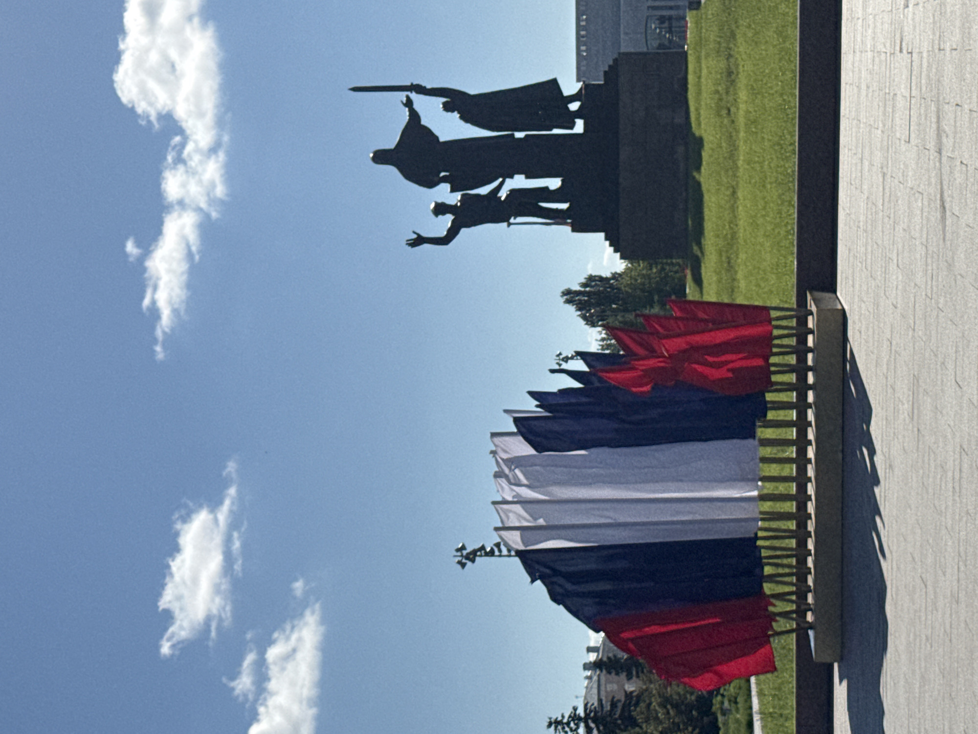 Bronze monument with three figures documented in Perm square