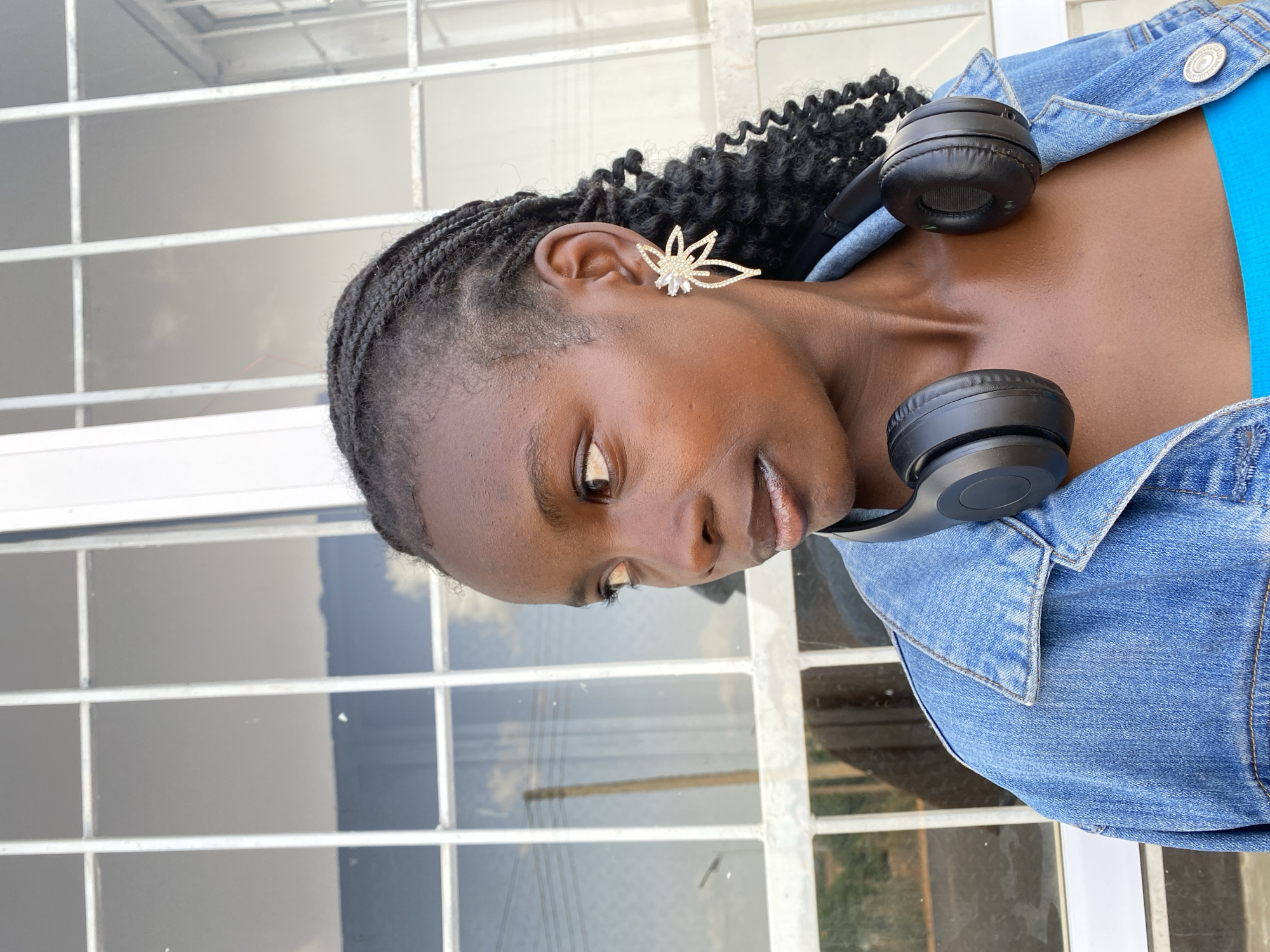 Outdoor photo session in Bar Jirgi Summa, Nigeria