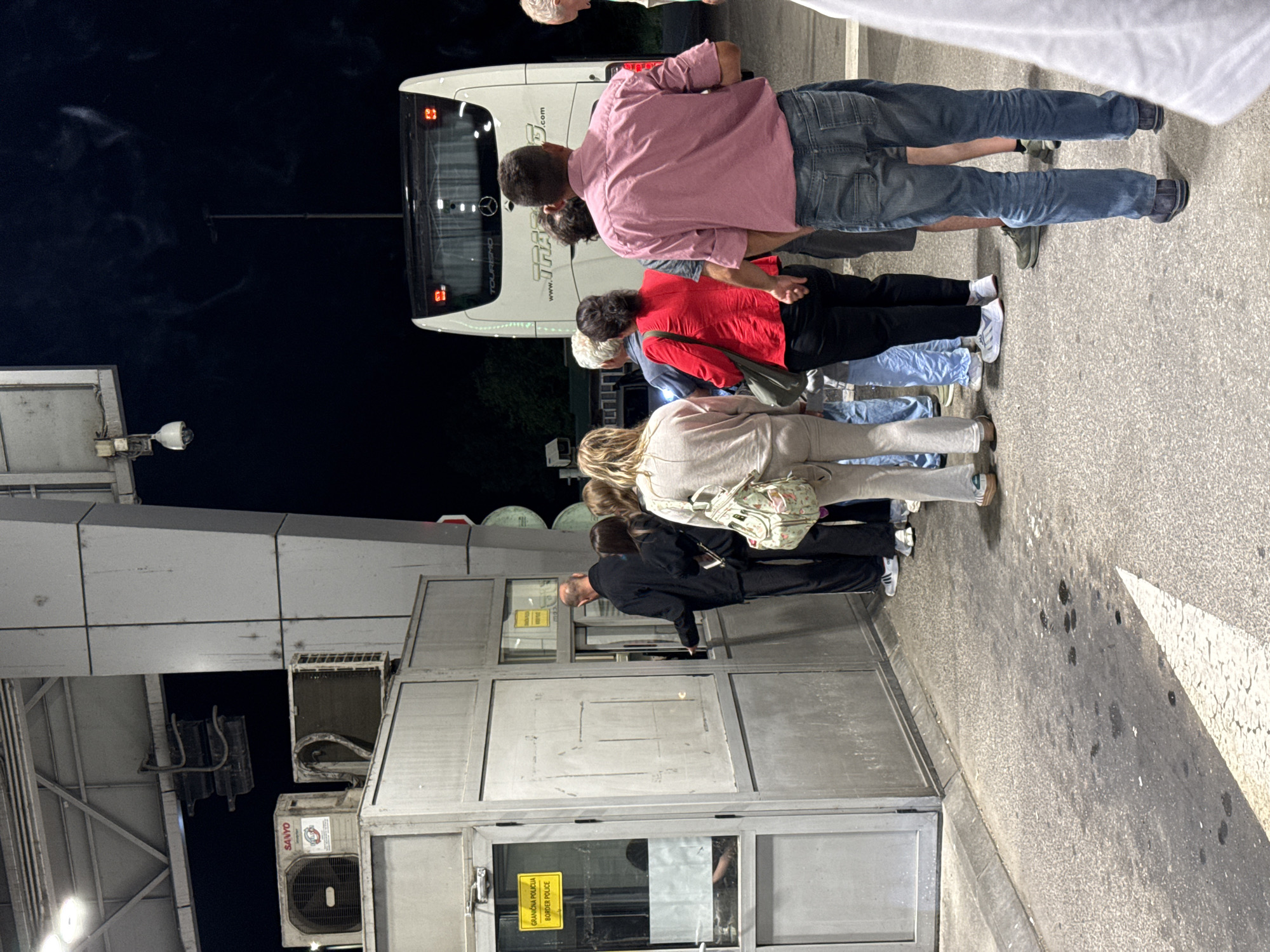 Nighttime queue forms at Montenegro border crossing in Dobrakovo
