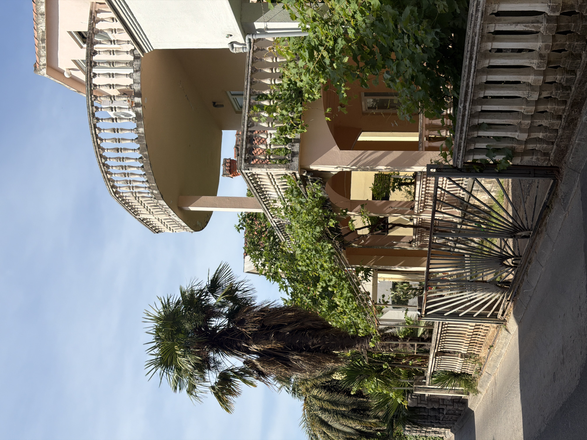 Morning walk captures Budva's architecture and blooming gardens