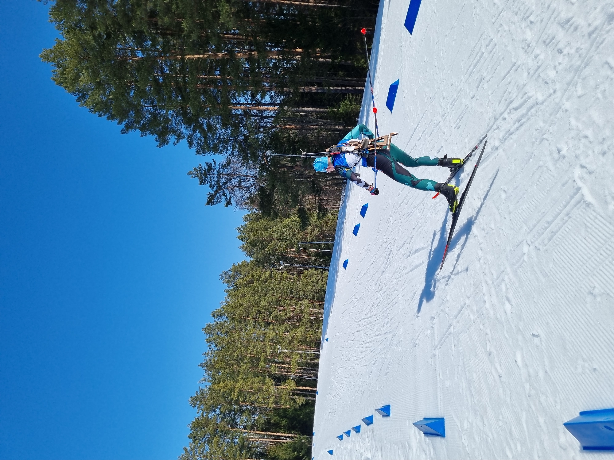 Biathlon training session documented at Russian winter sports facility